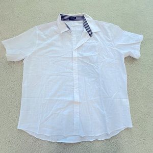 White dress shirt